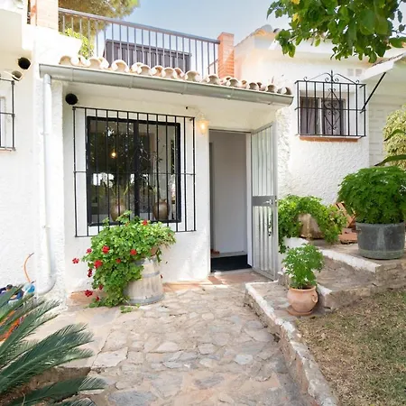 Hébergement de vacances Casa Ancladero Big Rooftop Terrace, 2 Bedroom W Garden And View